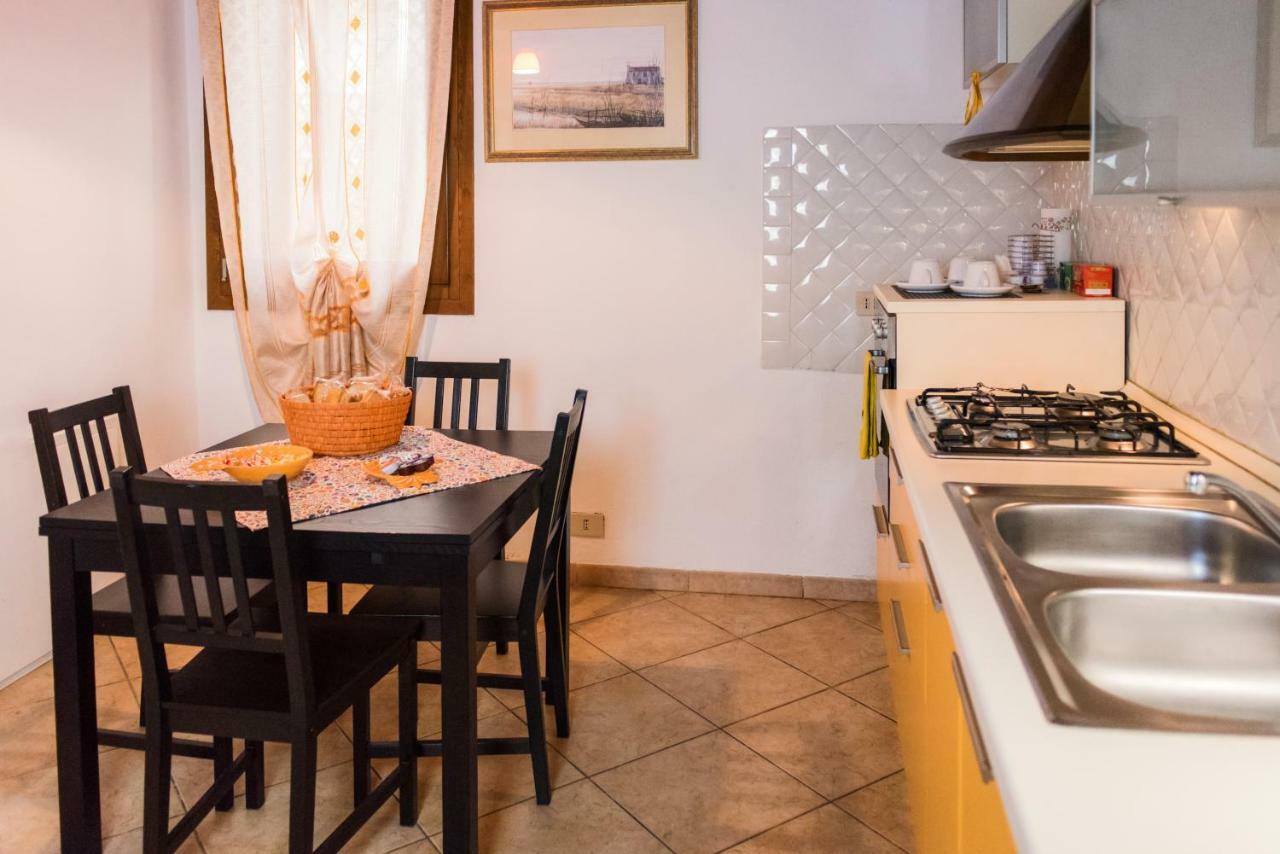 Al Borghetto Apartamento Adria Exterior foto